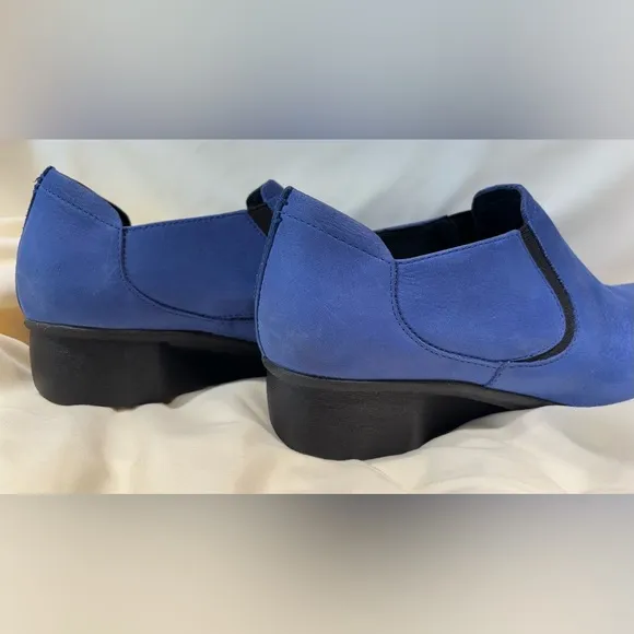 Dansko Leather Heeled Blue Clog Size 39/8