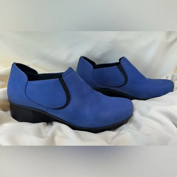 Dansko Leather Heeled Blue Clog Size 39/8