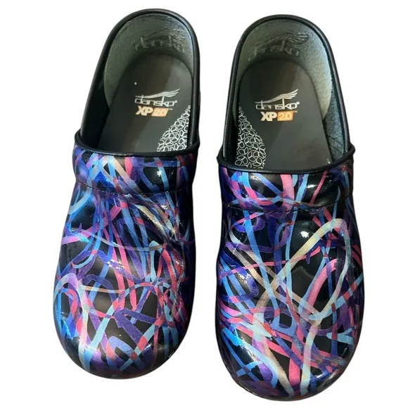 Dansko Professional Clogs Patent Leather Slip On Shoes Size 37 US Size 7