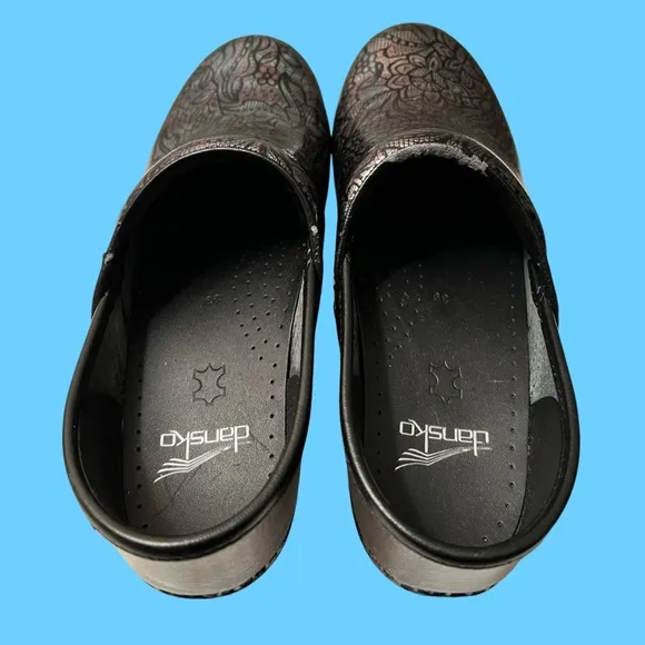 Dansko Professional Henna Floral Patent Clog Mule Size 39