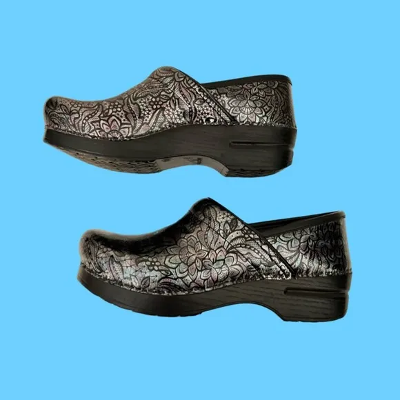 Dansko Professional Henna Floral Patent Clog Mule Size 39