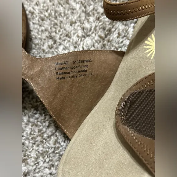Dansko Women Sandals Iris Nubuck Comfort Leather Ankle Strap shoes EU 42 US 11.5