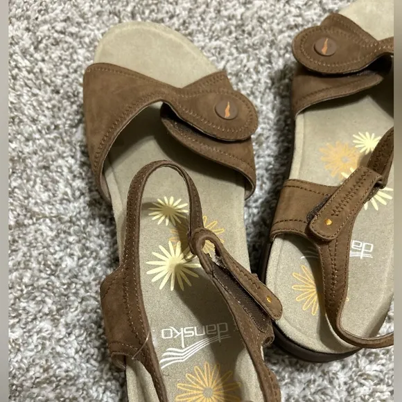 Dansko Women Sandals Iris Nubuck Comfort Leather Ankle Strap shoes EU 42 US 11.5