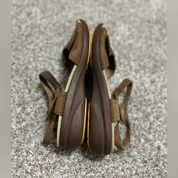Dansko Women Sandals Iris Nubuck Comfort Leather Ankle Strap shoes EU 42 US 11.5