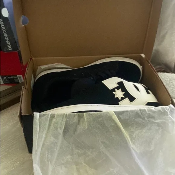 DC Black Sneakers High-Top Skate Shoes