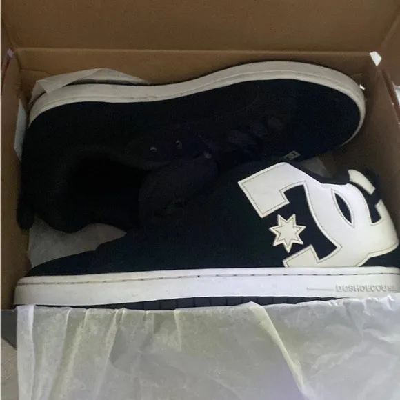 DC Black Sneakers High-Top Skate Shoes