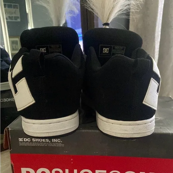 DC Black Sneakers High-Top Skate Shoes