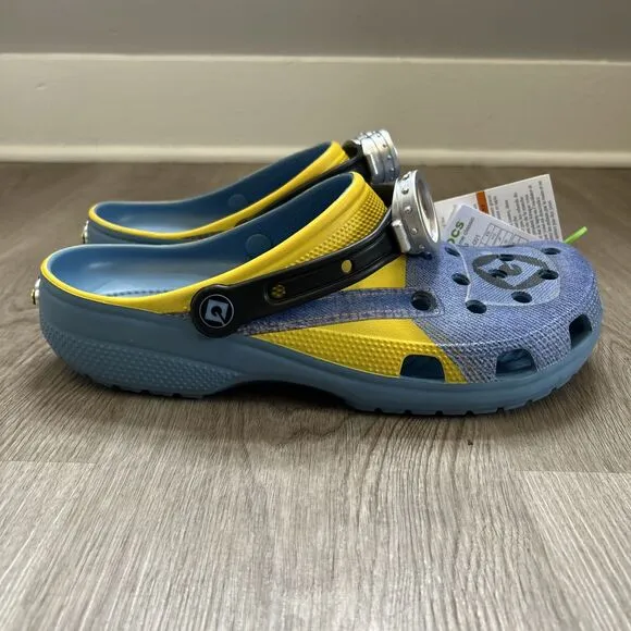 Despicable Me x Crocs Mens 12 Classic Clogs Minions Yellow Blue Clog Shoes NEW