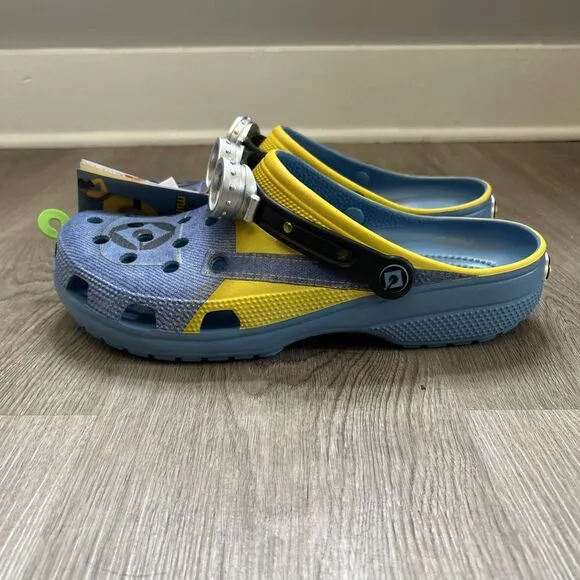 Despicable Me x Crocs Mens 12 Classic Clogs Minions Yellow Blue Clog Shoes NEW
