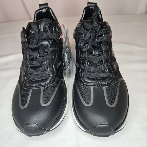 DKNY Aki Lace-Up Sneakers Black And Gunmetal NWT