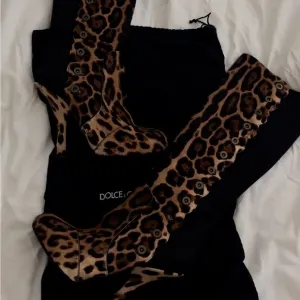 Dolce &amp; Gabbana Leopard Print Boots