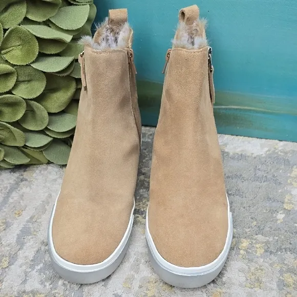 Dolce Vita Ankle Boot - Zucca Tan Suede