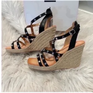Dolce Vita Black Wedge Sandals Size 7.5