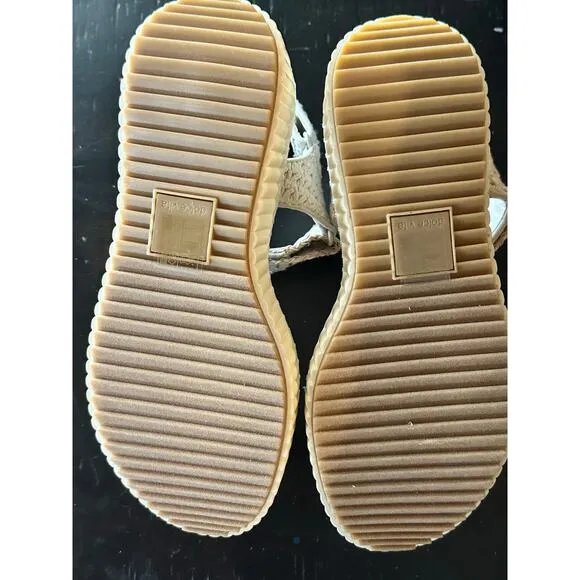Dolce Vita Debra Suede Platform Banded Sandals Size 7 Ivory.  NWT