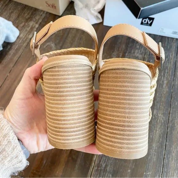 Dolce Vita Rian Natural Woven Rattan Jute Straw Slingback Block Heel Sandals 9