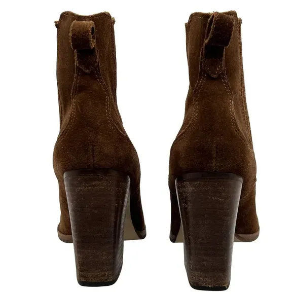 Dolce Vita Womens 7.5 Conway Brown Suede Ankle Boots Scalloped Booties Western