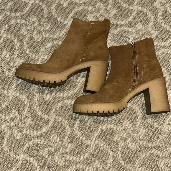Dolce Vita Women's Boots NWT