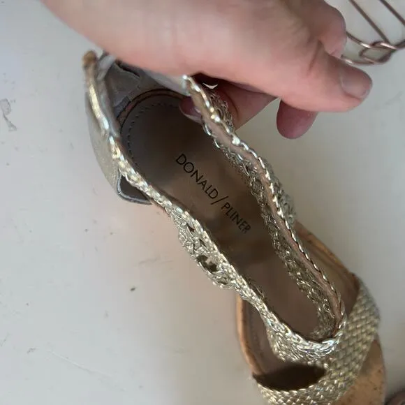 Donald Pliner sandals size 6.5 netted wedge cork metallic gold wicker ankle