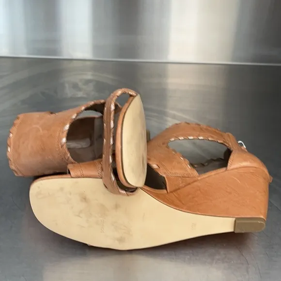 Donald Pliner vintage natural leather wedges. New in Box.