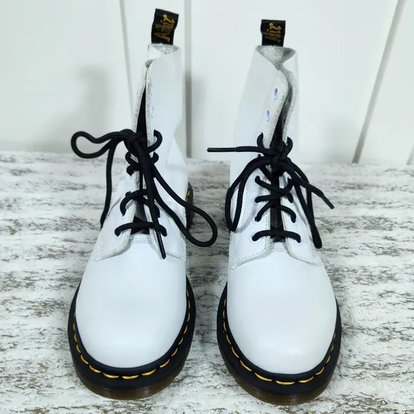Dr. Martens 1460 &quot;Pascal&quot; White Leather Lace Up Combat Boot Shoe, Women's Size 6