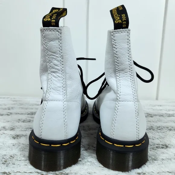 Dr. Martens 1460 &quot;Pascal&quot; White Leather Lace Up Combat Boot Shoe, Women's Size 6