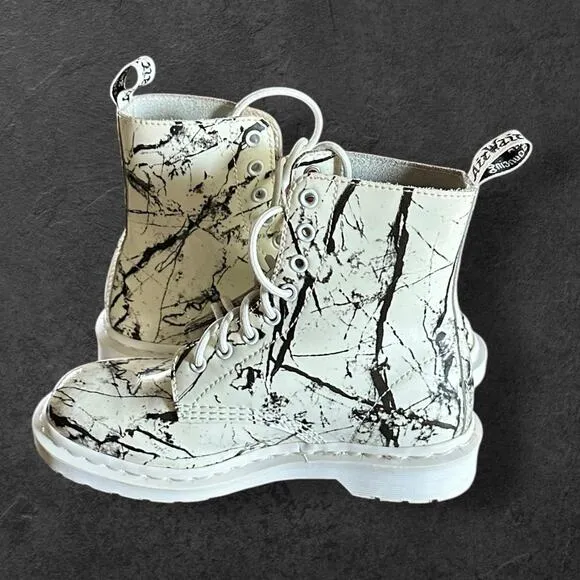 DR MARTENS 1460 BOOTS -WHITE BLACK MARBLE WOMEN SIZE 7 EU 38 MENS 6