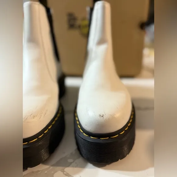 Dr. Martens 2976 Quad Smooth White Leather Platform Chelsea Boots 10