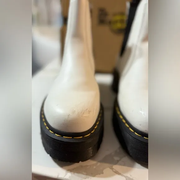 Dr. Martens 2976 Quad Smooth White Leather Platform Chelsea Boots 10