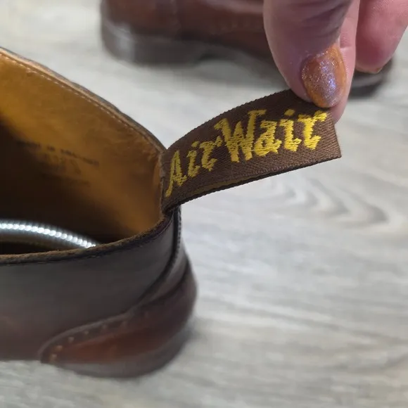 Dr. Martens 8125 Brown Cap Toe Boots UK 9 US 10 Made England Vintage Old Money