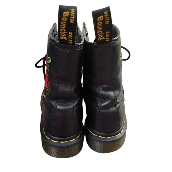 Dr. Martens Black Floral Embroidered Women's Boots Sz 7
