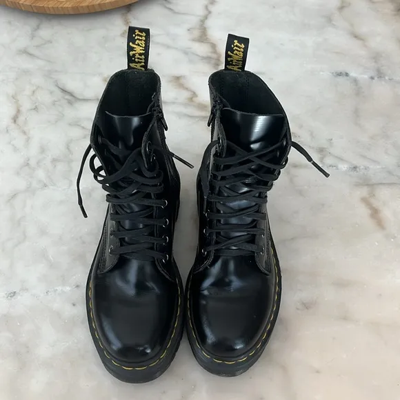 DR. MARTENS JADON BOOT SMOOTH LEATHER PLATFORMS US6 /37 EU