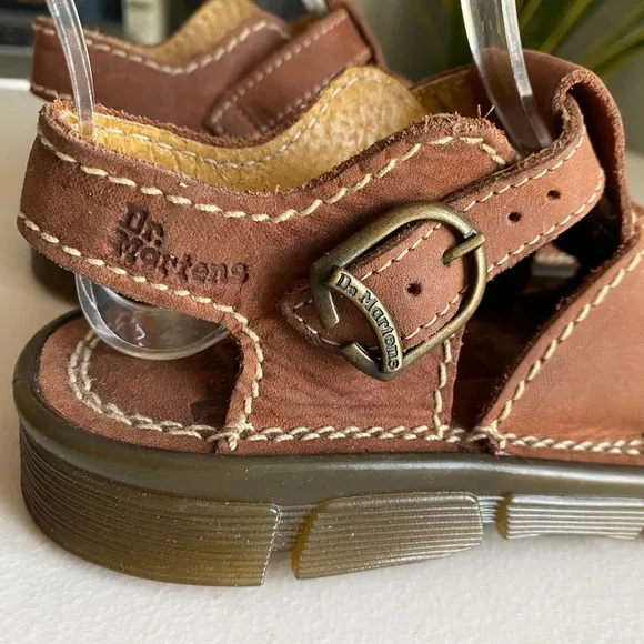 Dr. Martens Kids Leather Fisherman Sandals Brown Vintage Style Size 12