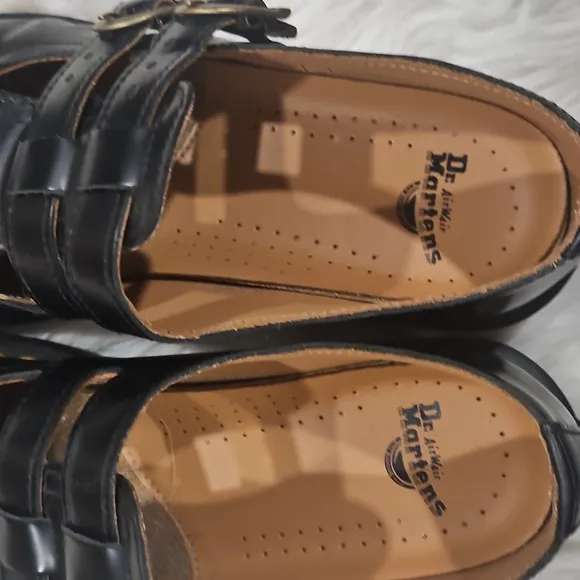 Dr. Martens Mary Jane Shoes Size 8