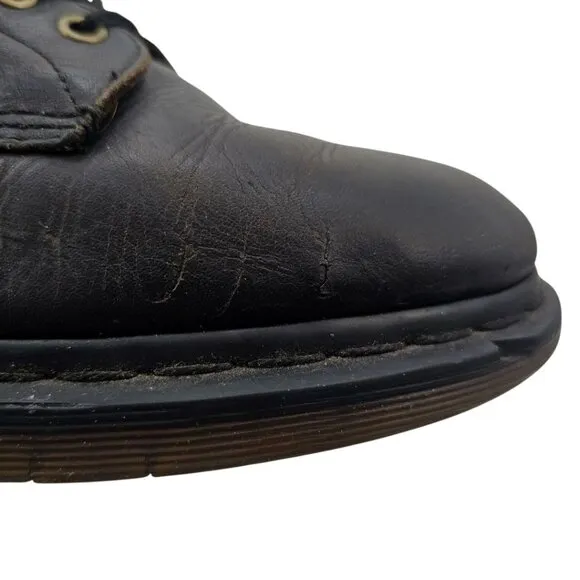 Dr. Martens Mens 8 Womens 9 Black Smooth Leather Lace Up Boots