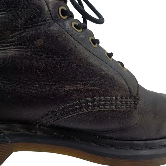 Dr. Martens Mens 8 Womens 9 Black Smooth Leather Lace Up Boots