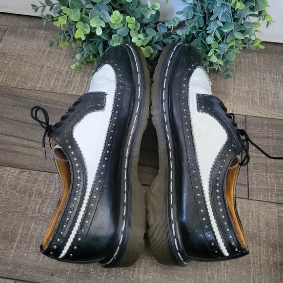 Dr. Marten's Vintage Made in England Black and White Brogue Oxford Wingtip Shoes