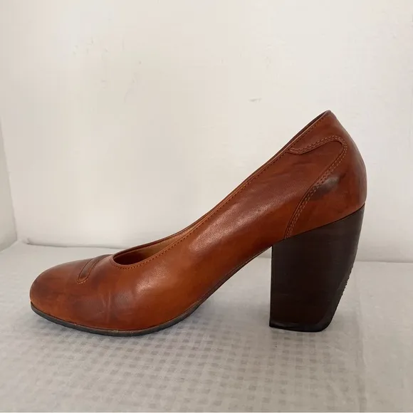 DRIES VAN NOTEN Vintage Brown Leather Heels Shoes Size 37 (7 M) Italy RARE