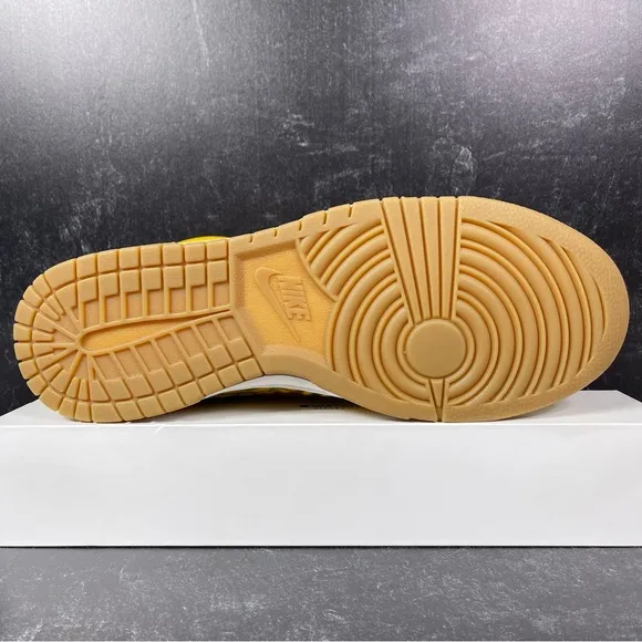 DUNK HIGH PRM SOMOS FAMILIA SHOES SIZE DIA DE MUERTOS GUM SOLE GOLD ORANGE BLACK