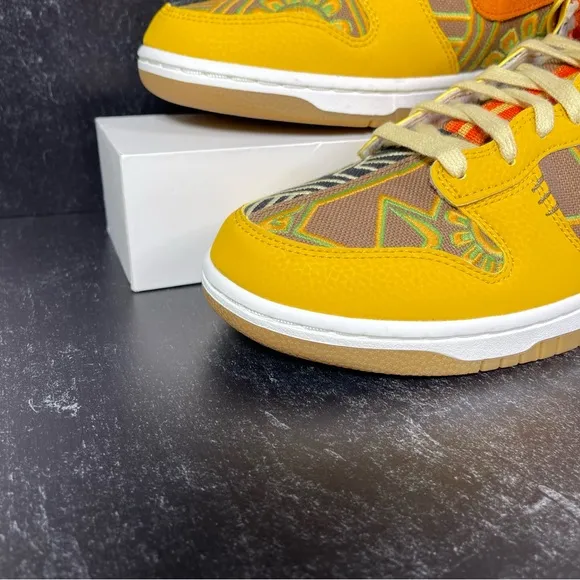 DUNK HIGH PRM SOMOS FAMILIA SHOES SIZE DIA DE MUERTOS GUM SOLE GOLD ORANGE BLACK