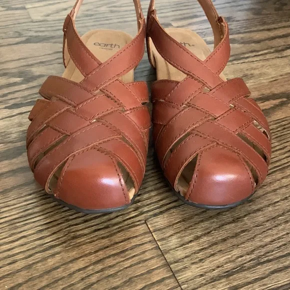 Earth Origins Berri Brown Leather Woven Strap Sandals