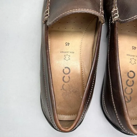 Ecco Men's Size 11 Classic Moc 2.0 Brown Leather Loafers