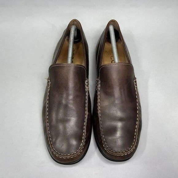 Ecco Men's Size 11 Classic Moc 2.0 Brown Leather Loafers