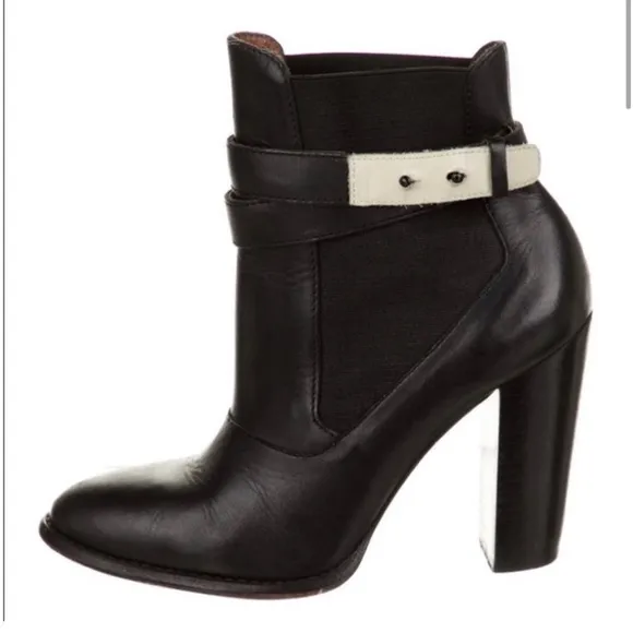 Elizabeth and James E-Solar Ankle Stylish Black Leather Boots
