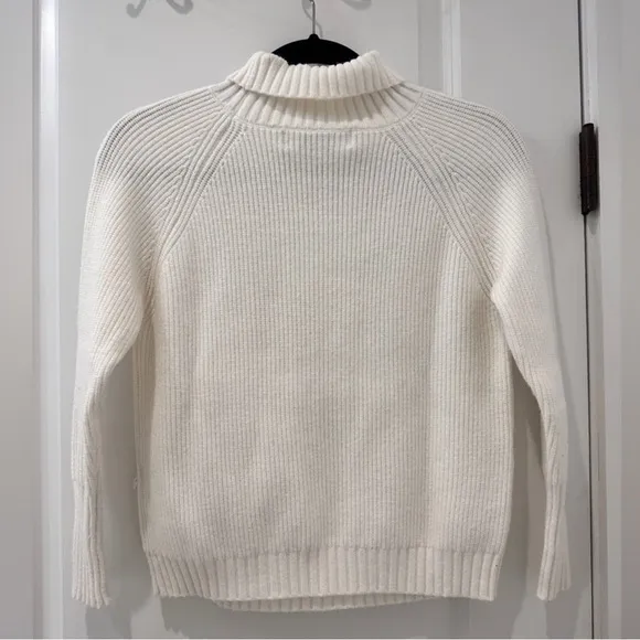 Elliatt Women’s S/XS Cream Cable Knit Sweater Skirt Set Turtleneck Ribbed Midi