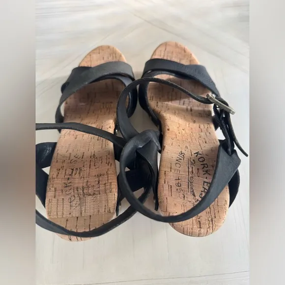 EUC - Kork-Ease Drew Black Leather Cross Banded Platform Sandals - Size 9