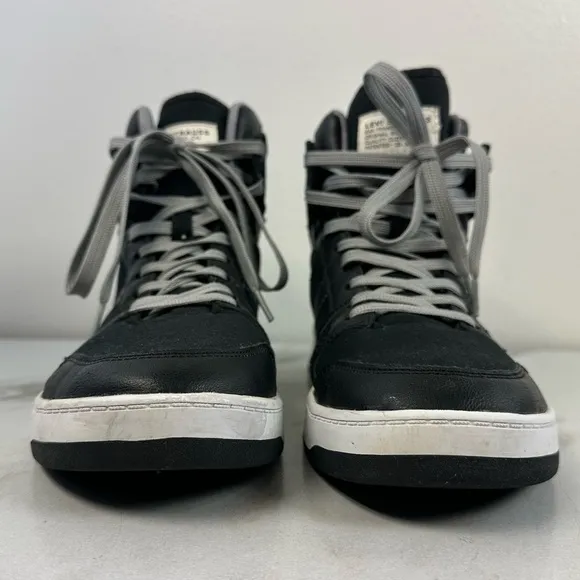 EUC Levi's BB Hi Men's High-Top Sneakers Tennis Shoes Gray Black, Sz 11