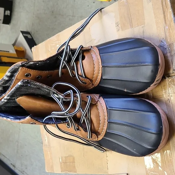 EUC Report Women's Duck Upton Cold Wet Weather Boots 10
