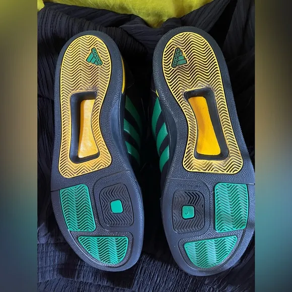 EXTREMELY RARE Adidas Jamaican Flag Colored Checkered Skateboarding Shoes