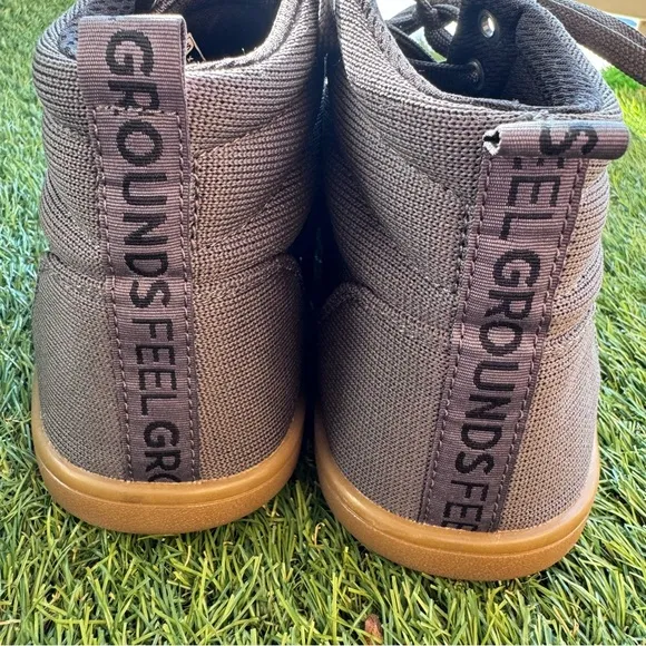 FeelGrounds Highrise Knit Barefoot Shoe in Gum Graphite Size EU 42