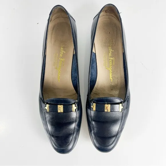 Ferragamo Vintage Dark Blue Leather Low Heel Gold Buckle Loafers 8.5AA Narrow